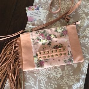 Nu G clutch/crossbody purse - like new!